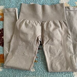 NVGTN Contour Leggings